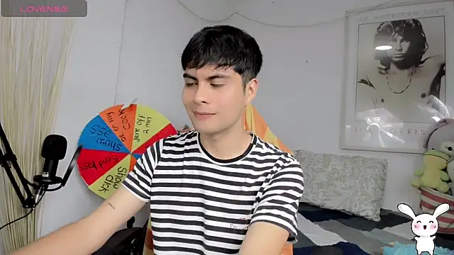 Snapshot of lucas_cute chatting on January 9, 2025, 5:11 pm lucas cute online show from January 9, 2025, 5:11 pm