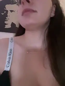 Snapshot of EllyNora chatting on October 24, 2025, 10:50 pm EllyNora online show from October 24, 2025, 10:50 pm