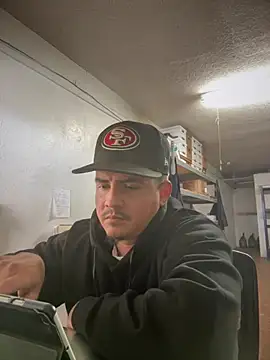 PeterGrandee online show from January 6, 2025, 9:00 pm