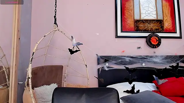 Snapshot of Paula_Desousa chatting on October 29, 2025, 7:37 pm Paula Desousa online show from October 29, 2025, 7:37 pm