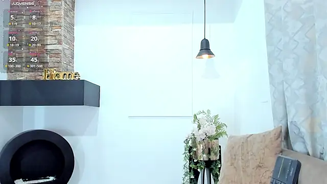 Snapshot of Paula_Desousa chatting on November 7, 2025, 7:47 pm Paula Desousa online show from November 7, 2025, 7:47 pm