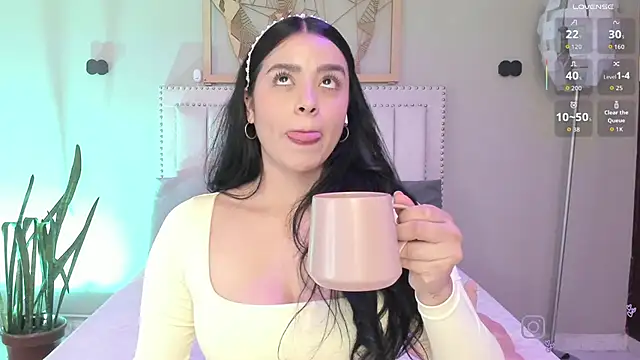 Snapshot of Paula_Desousa chatting on January 14, 2026, 7:30 pm Paula Desousa online show from January 14, 2026, 7:30 pm