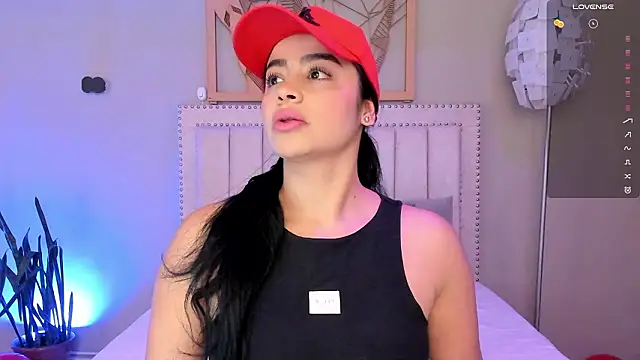 Snapshot of Paula_Desousa chatting on February 16, 2026, 3:30 pm Paula Desousa online show from February 16, 2026, 3:30 pm