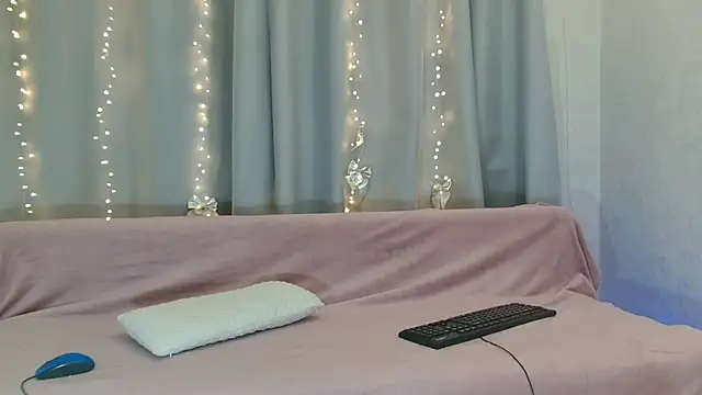 Snapshot of Imcarrieberry chatting on February 3, 2025, 4:20 pm Imcarrieberry online show from February 3, 2025, 4:20 pm