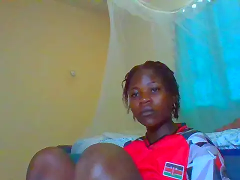 prettychic5 online show from May 11, 2026, 7:03 am