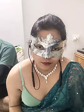 Snapshot of Harsh_Ankita_Couple chatting on October 10, 2025, 4:39 pm Harsh Ankita Couple online show from October 10, 2025, 4:39 pm