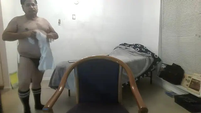 Snapshot of Peachestabby147 chatting on February 19, 2026, 8:21 am Peachestabby147 online show from February 19, 2026, 8:21 am