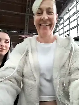 DarleenHot online show from March 20, 2026, 2:55 pm