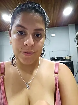 valelo online show from November 6, 2025, 8:54 pm