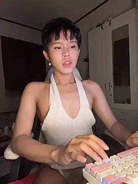 Plaxtique online show from January 6, 2026, 9:29 pm