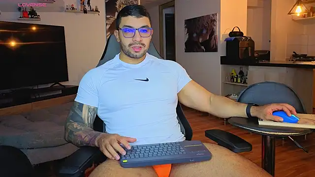 Michael Diamond online show from November 14, 2025, 2:54 am