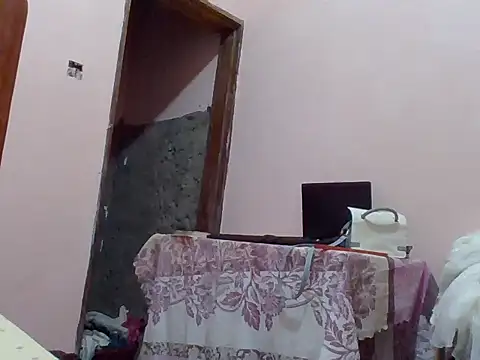 sweetbabra1 online show from December 19, 2025, 3:30 pm