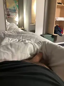 Snapshot of neugrg chatting on October 4, 2025, 8:29 pm neugrg online show from October 4, 2025, 8:29 pm