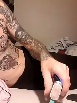 PIercingBoy38 online show from February 12, 2025, 1:09 am