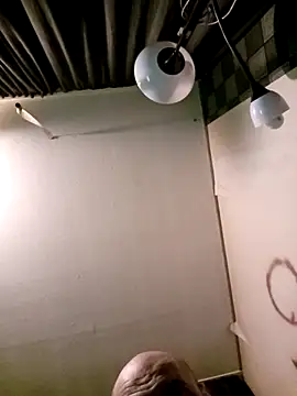 Snapshot of PIercingBoy38 chatting on January 16, 2026, 4:44 pm PIercingBoy38 online show from January 16, 2026, 4:44 pm