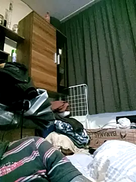 Snapshot of PIercingBoy38 chatting on April 15, 2026, 7:32 pm PIercingBoy38 online show from April 15, 2026, 7:32 pm