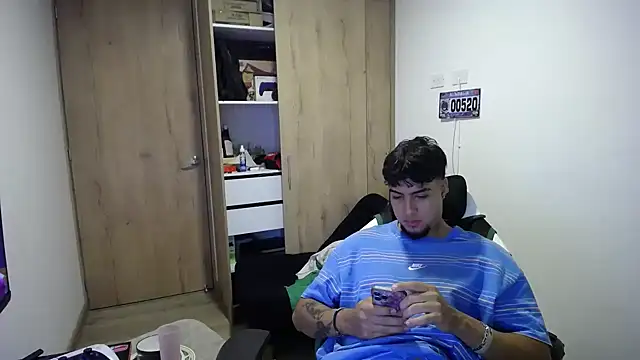 matias bianco online show from October 31, 2025, 7:53 am