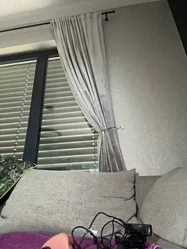 Snapshot of Bella-Tight chatting on March 31, 2026, 2:39 pm Bella-Tight online show from March 31, 2026, 2:39 pm