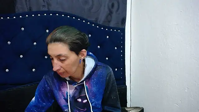 anyu1306 online show from March 22, 2025, 8:18 am