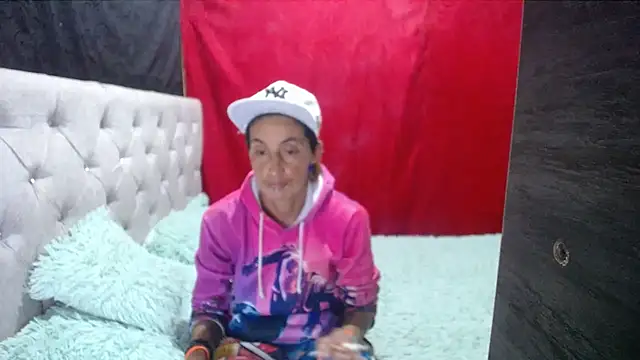 anyu1306 online show from October 9, 2025, 10:41 pm