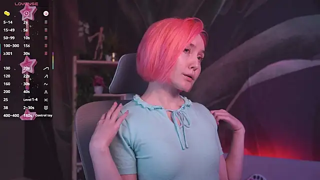 ReiYosimoto online show from September 10, 2025, 2:39 pm