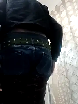 Snapshot of JOHANNA9MOI02 chatting on February 28, 2025, 4:42 pm JOHANNA9MOI02 online show from February 28, 2025, 4:42 pm