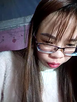   Mai-love19   online show from February 26, 2025, 11:15 pm