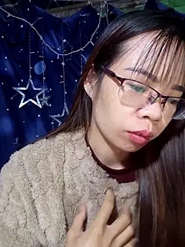   Mai-love19   online show from November 19, 2025, 1:27 am