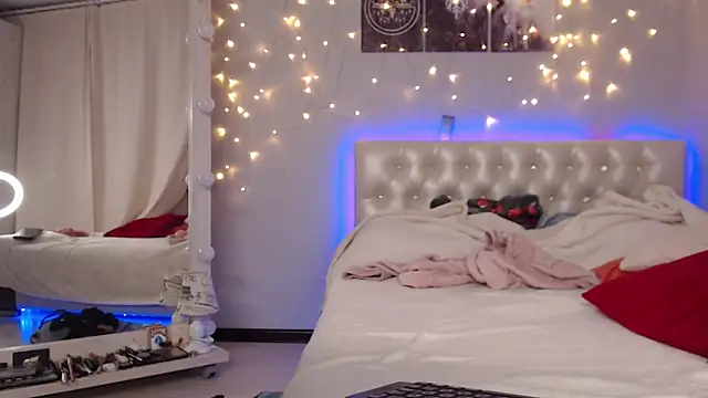 ExoticaGirl online show from December 30, 2024, 1:36 pm