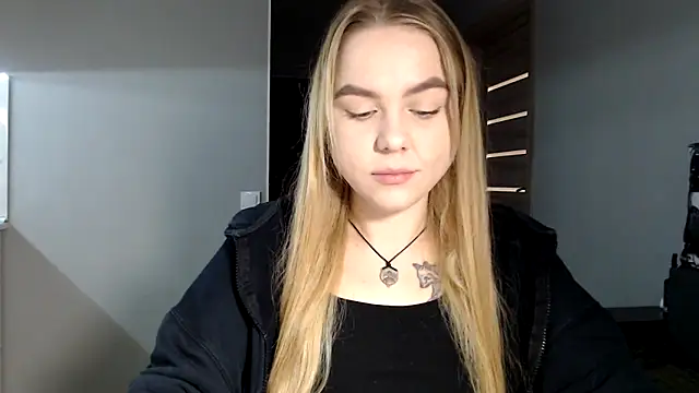 Snapshot of Sunbeam_ chatting on January 22, 2025, 8:17 pm Sunbeam online show from January 22, 2025, 8:17 pm