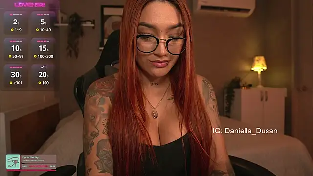 Snapshot of DaniDusan_ chatting on February 2, 2025, 7:14 pm DaniDusan  online show from February 2, 2025, 7:14 pm