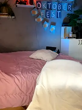 Snapshot of DaniDusan_ chatting on September 22, 2025, 10:34 pm DaniDusan  online show from September 22, 2025, 10:34 pm