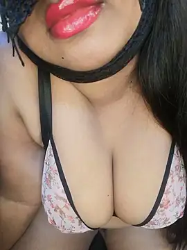 Snapshot of VINDY- chatting on February 24, 2025, 1:21 pm VINDY- online show from February 24, 2025, 1:21 pm