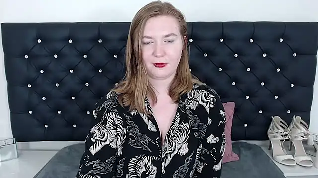 LaraDream online show from February 28, 2025, 7:58 am