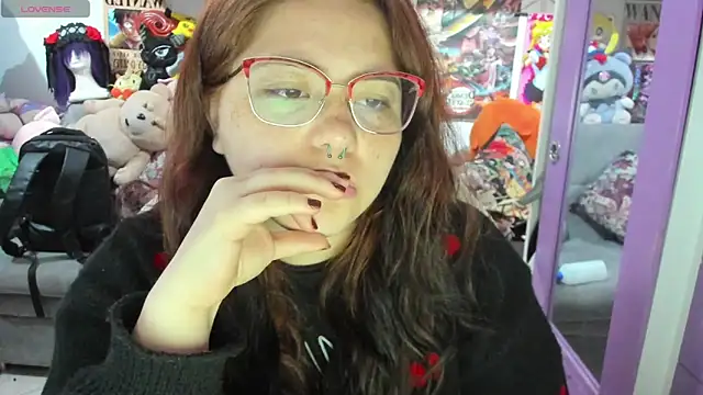 soficammy online show from November 19, 2025, 9:15 pm