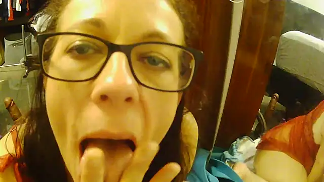 PartyPawgGirl420 online show from June 8, 2026, 1:28 am