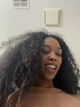 mismialove online show from March 10, 2025, 6:01 pm