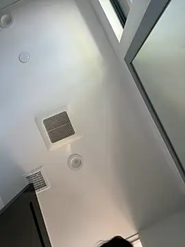 mismialove online show from February 25, 2026, 10:08 pm