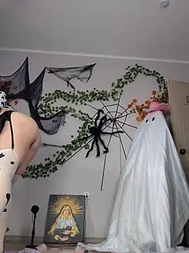 Silvia Santorskii online show from October 27, 2025, 9:35 am