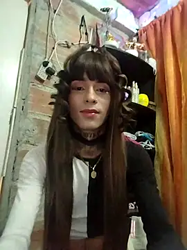 333kristal777 online show from February 1, 2025, 3:19 am