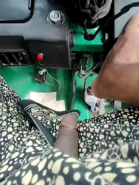 Snapshot of Kolkata___Boy chatting on December 22, 2024, 7:00 am Kolkata   Boy online show from December 22, 2024, 7:00 am