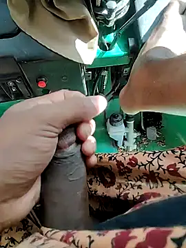 Snapshot of Kolkata___Boy chatting on December 29, 2024, 6:56 am Kolkata   Boy online show from December 29, 2024, 6:56 am