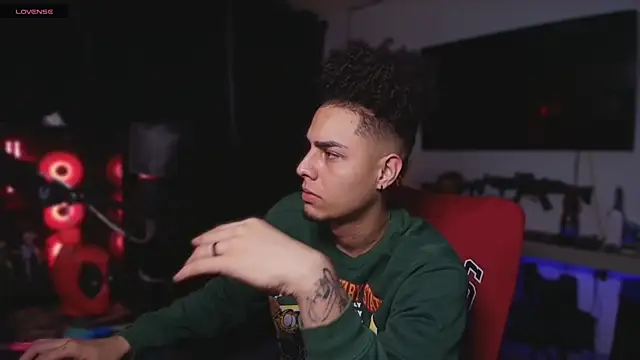 bigryann23 online show from February 2, 2025, 12:40 am