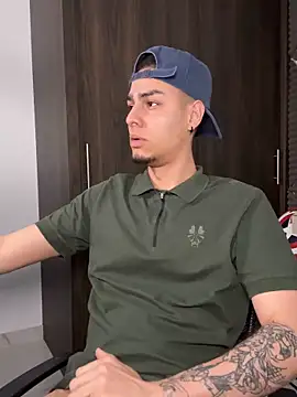 bigryann23 online show from March 26, 2026, 2:11 pm